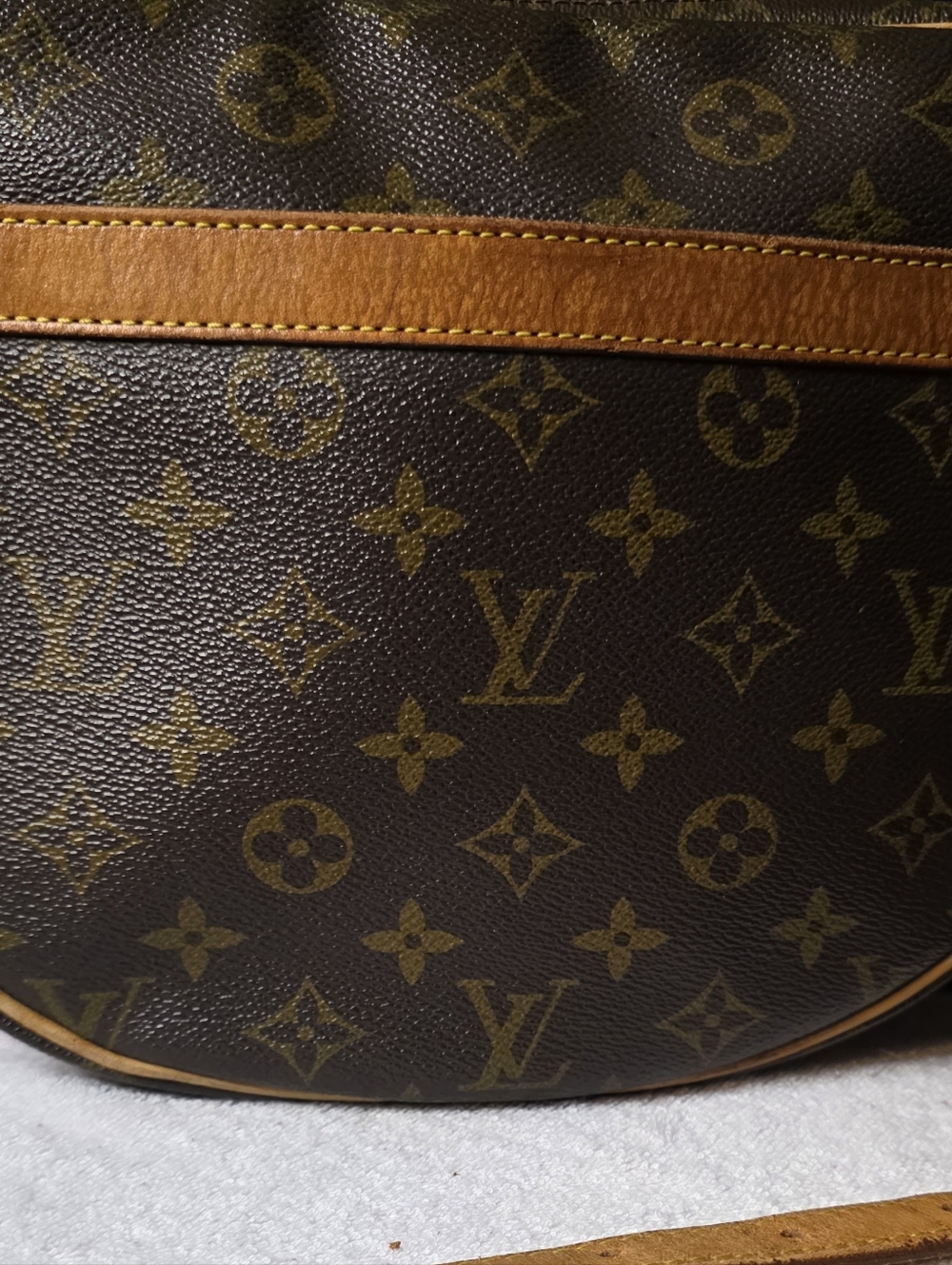 Authentic Louis Vuitton Jeune Fille GM Monogram Canvas Crossbody With COA - Picture 11 of 11